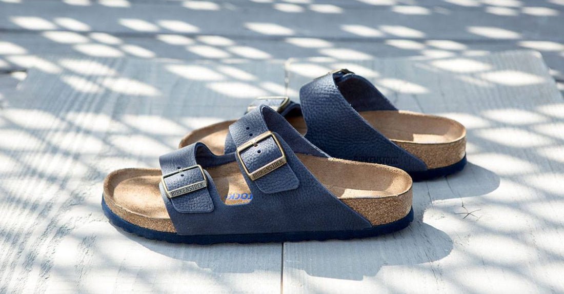 The Last Minute Men's Holiday Essentials To Pack