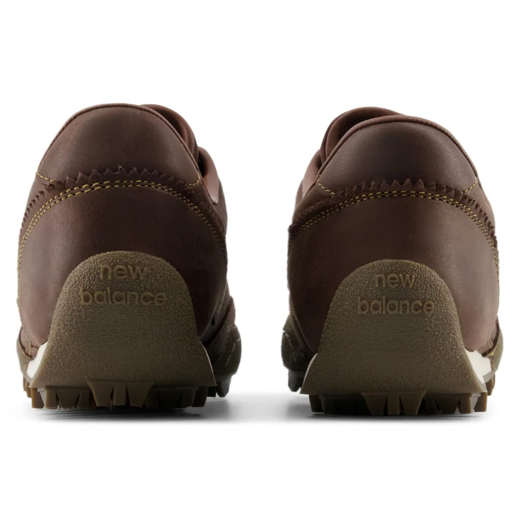 New Balance Gator Run Shoes - Brown