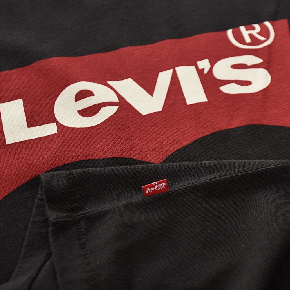 Levi's Housemark Black t-Shirt 17783-0137