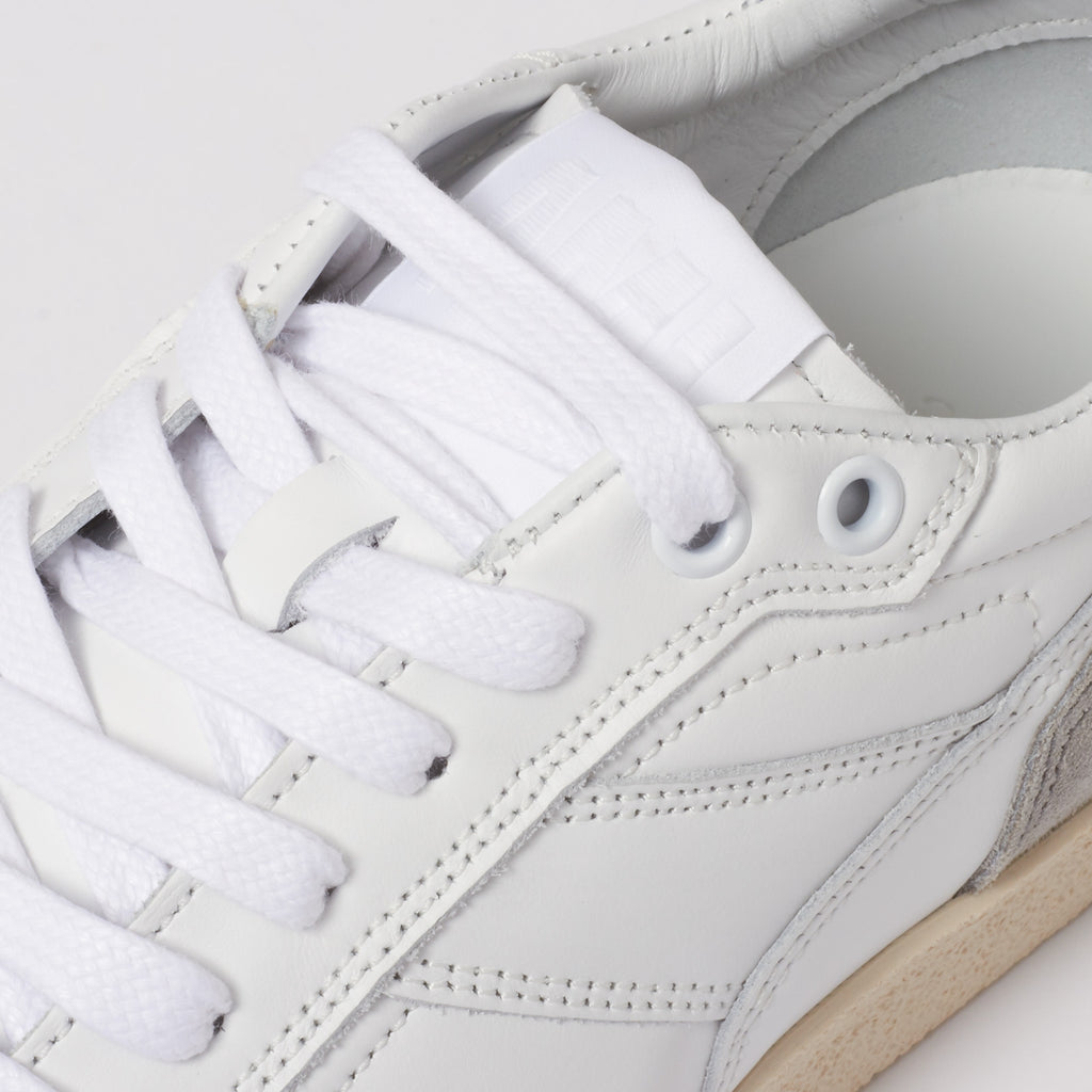 AMI Rouge White Thin Low Trainers