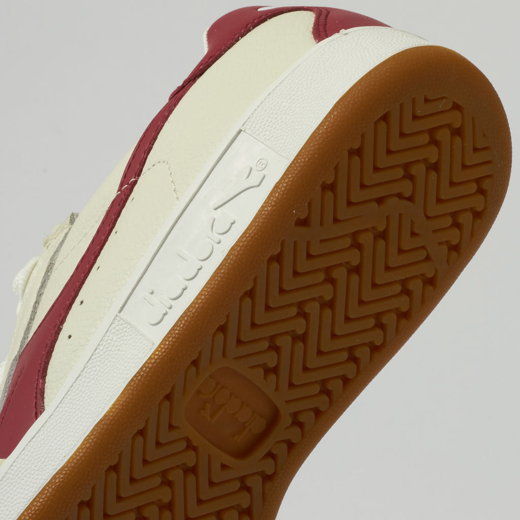Diadora Borg Elite - White & Tibetan Red