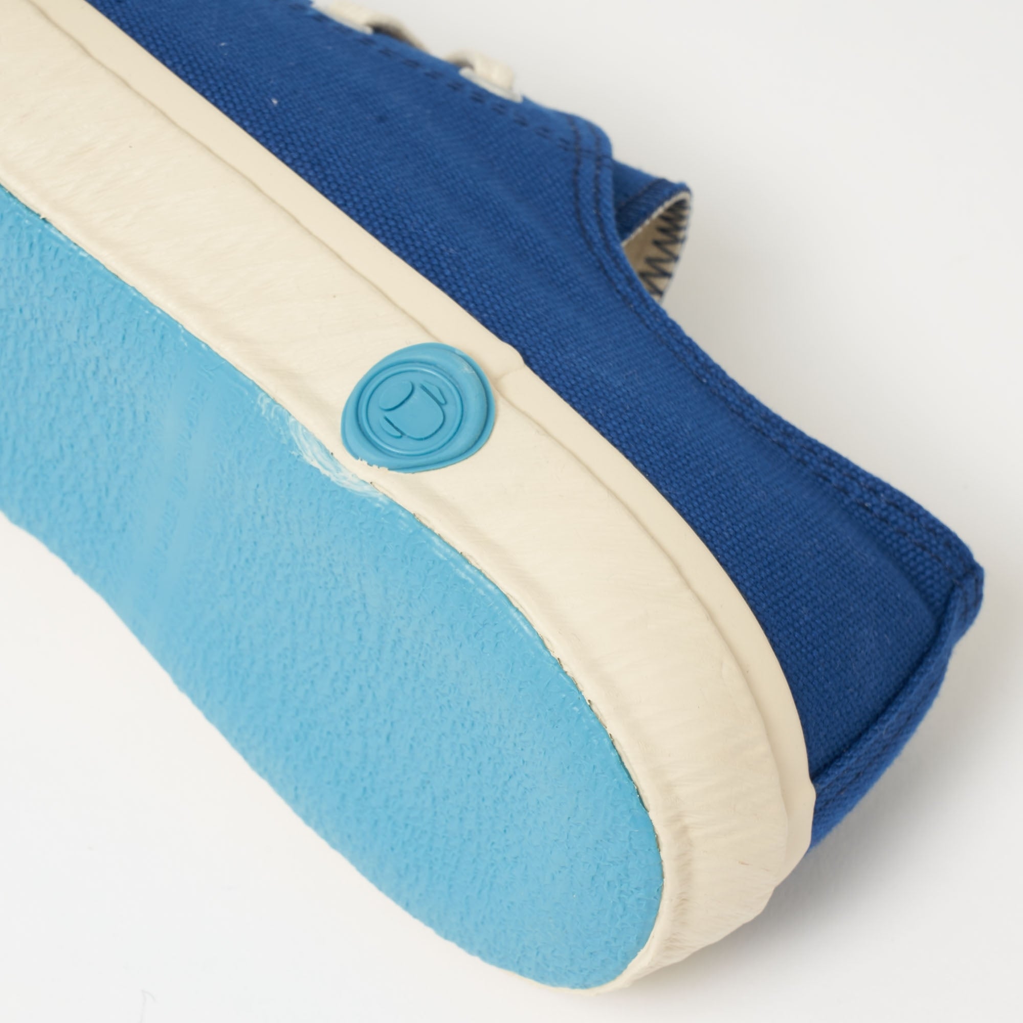 01JP Canvas Sneakers - Indigo