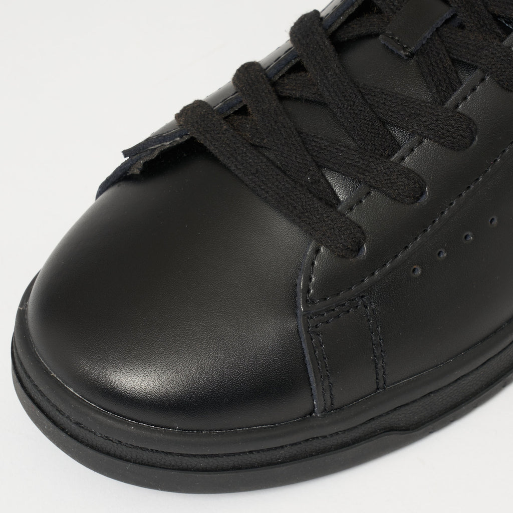 Champion 919 Low Top 'C' Patch Trainers - Black