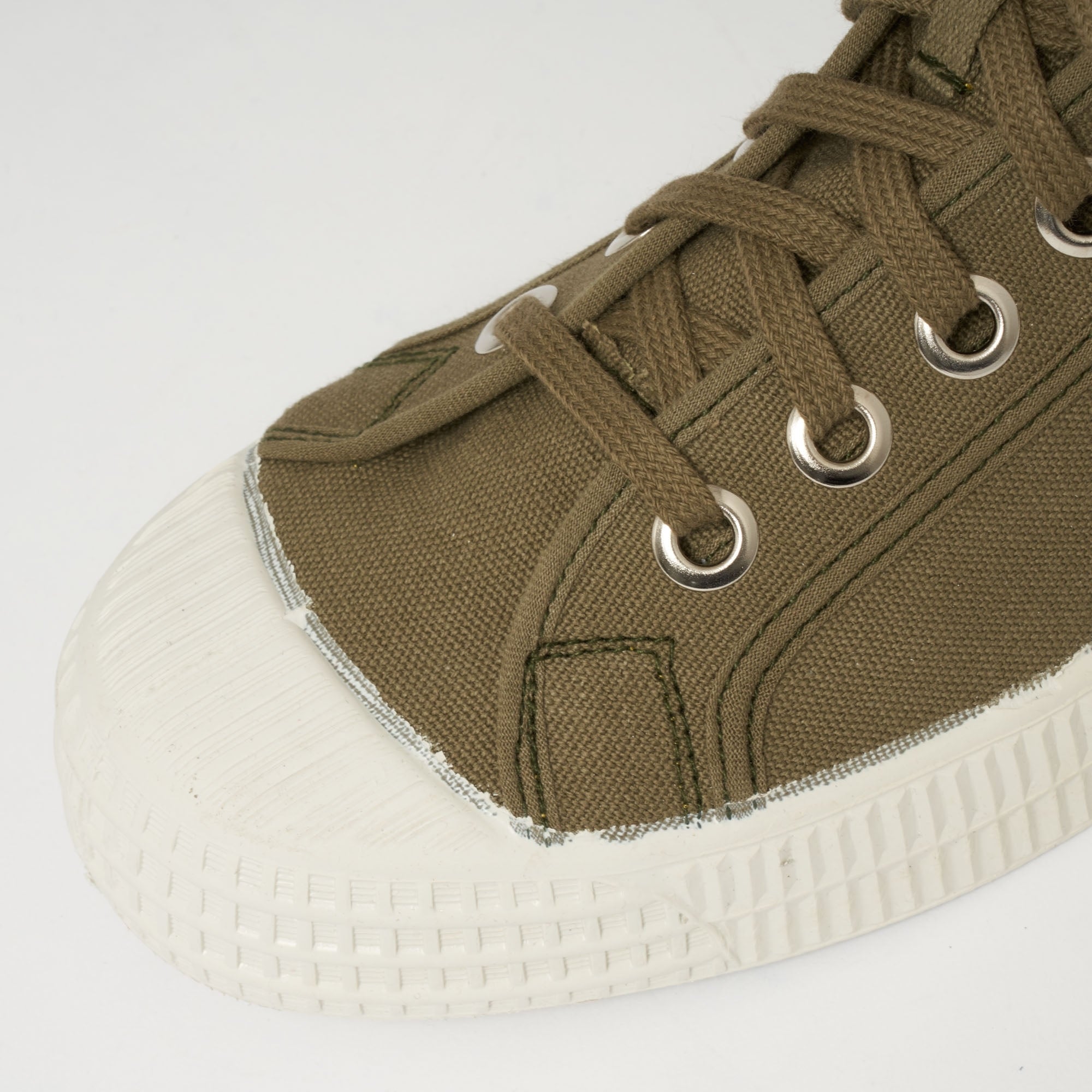 Novesta Star Dribble - Military Canvas