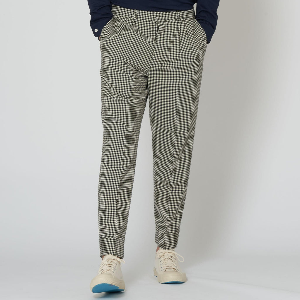 Houndstooth Pleated Carrot Fit Trousers