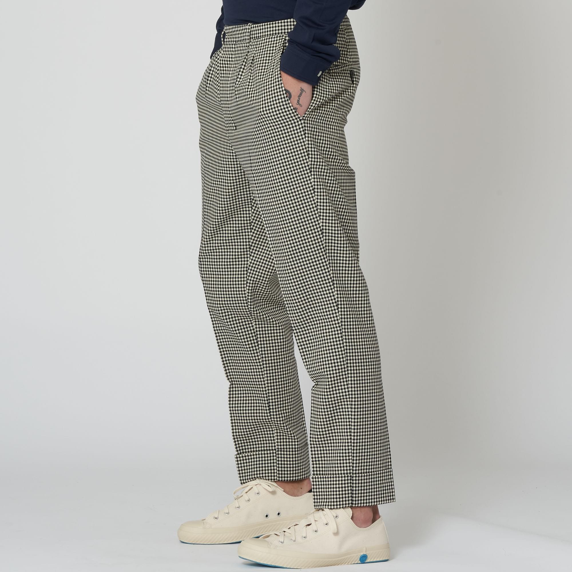 Houndstooth Pleated Carrot Fit Trousers