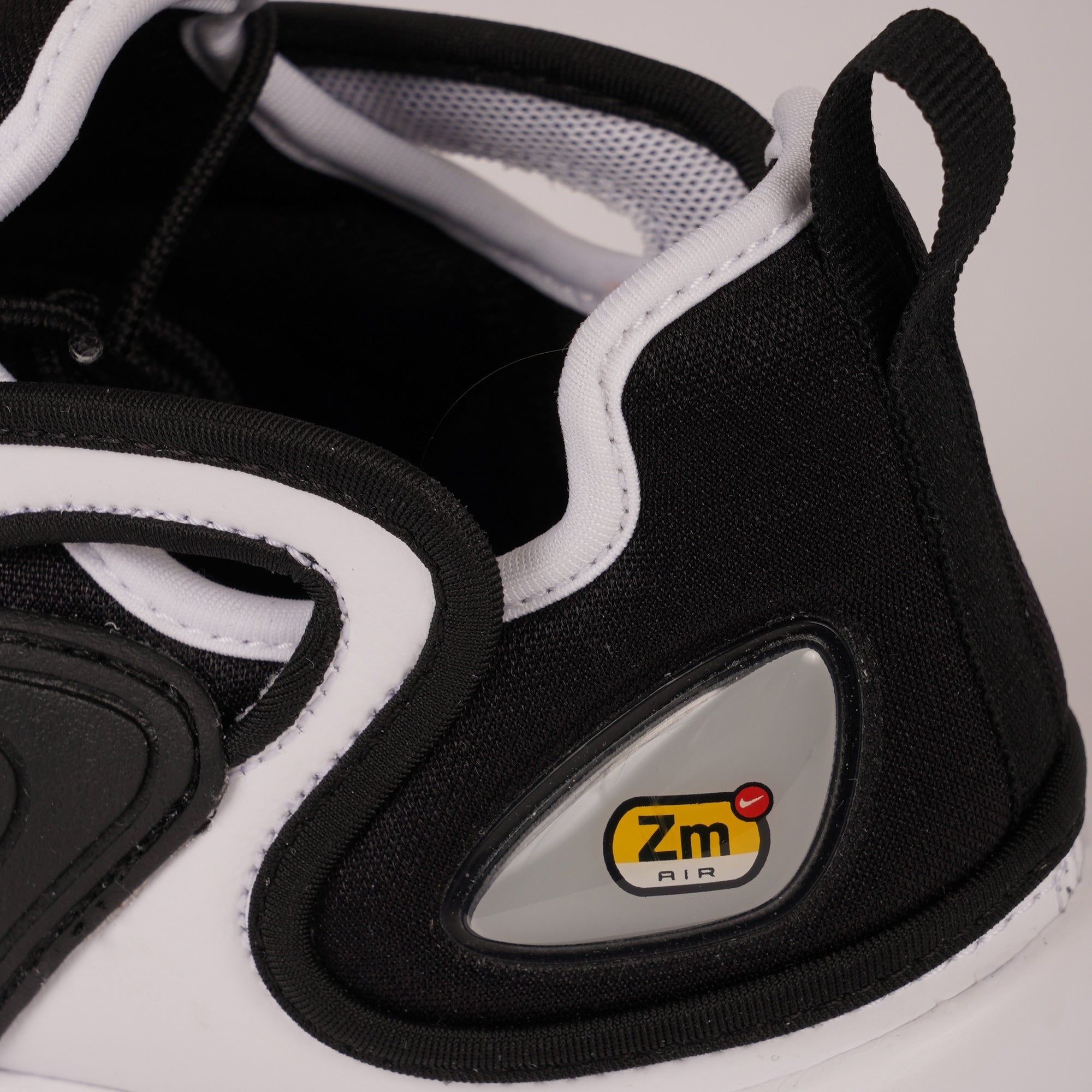 Nike Zoom 2K - White & Black