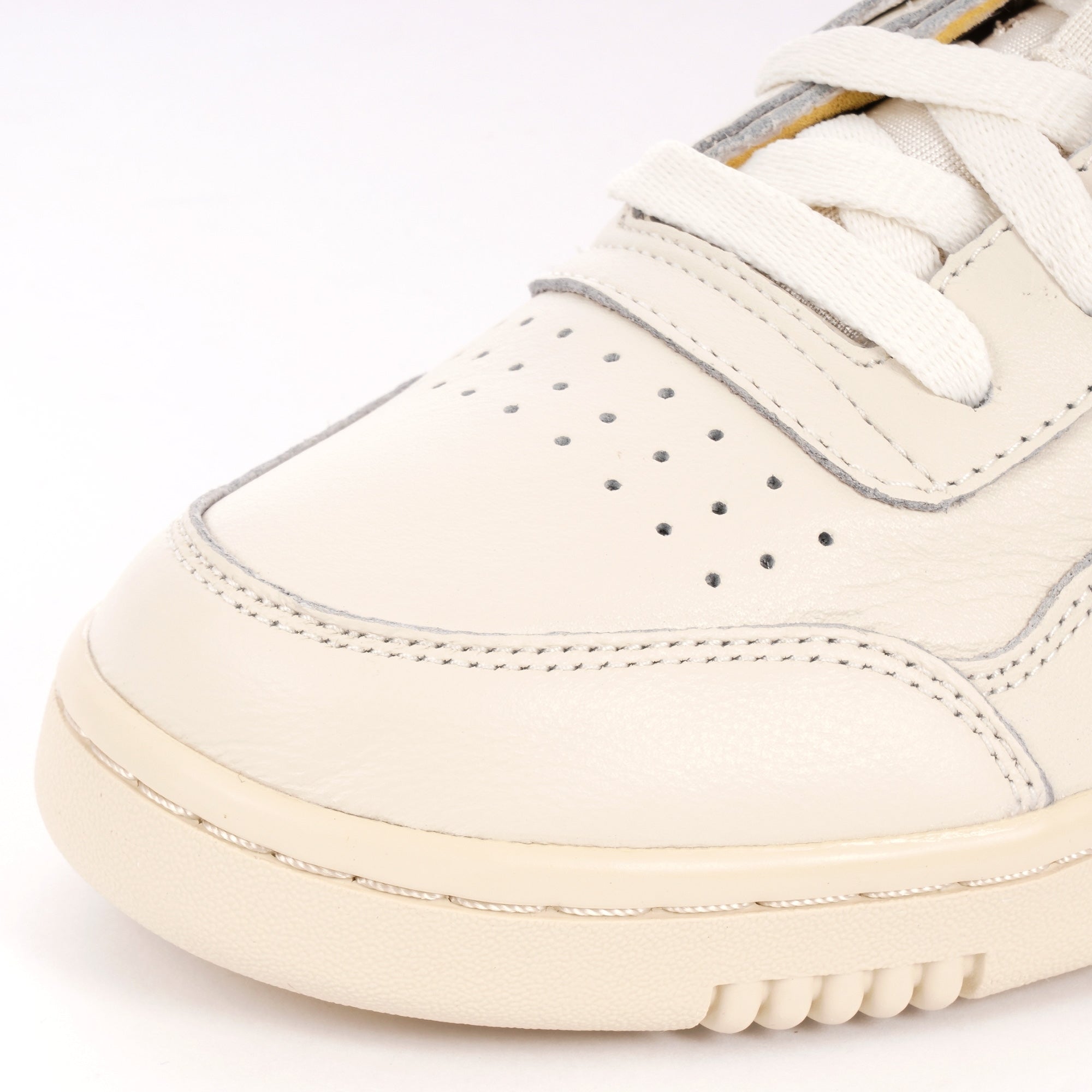Reebok Workout Plus 1987 TV - Chalk, Paper White & Royal