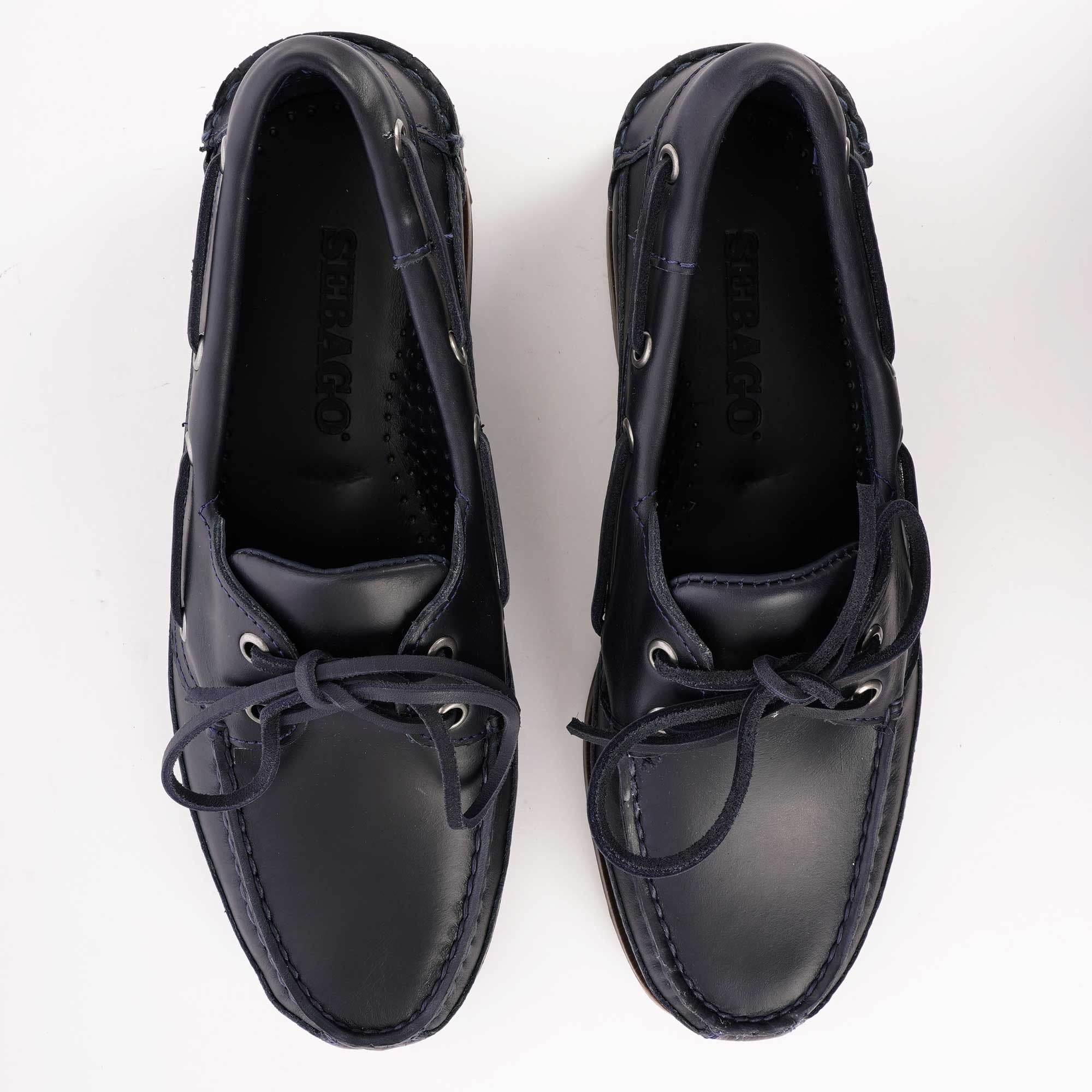 Schooner Waxed Leather Boat Shoes - Navy