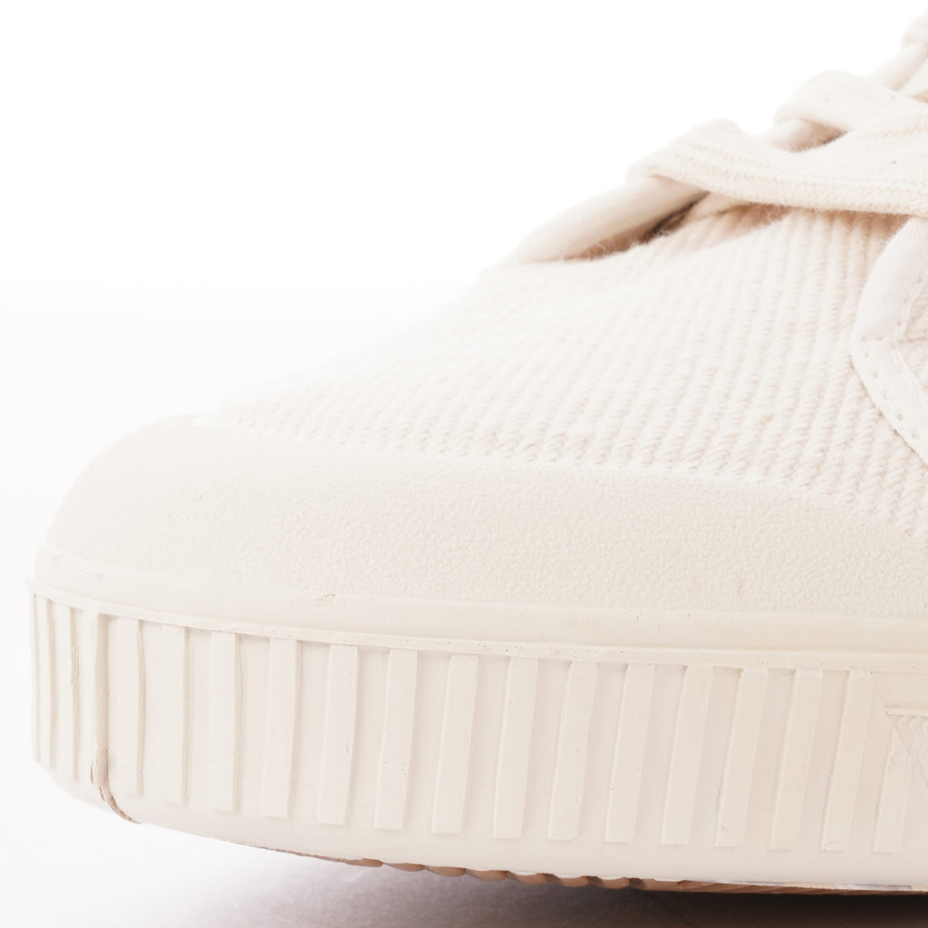 Spring Court B2 Washed Heavy Twill Shoes - Off White