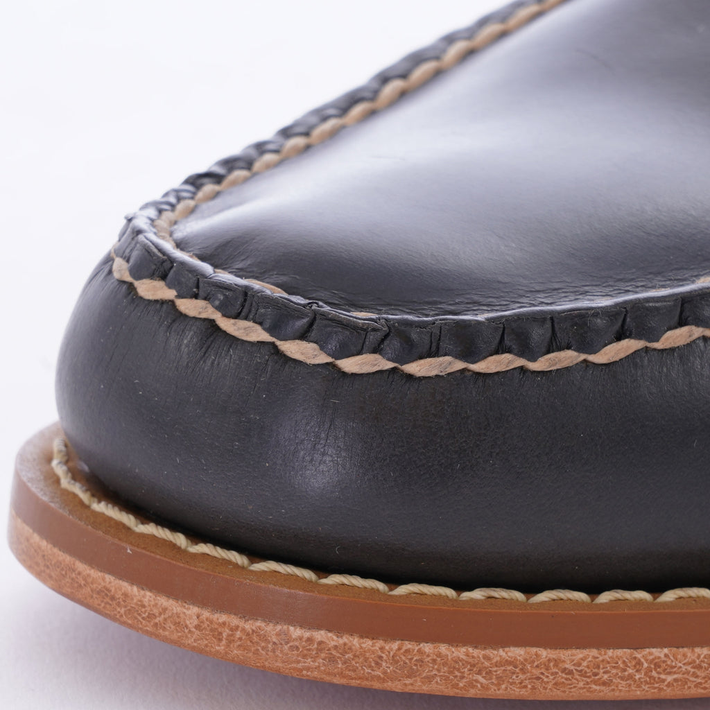 G.H. Bass Weejun Larson Burnished Leather Loafer - Navy