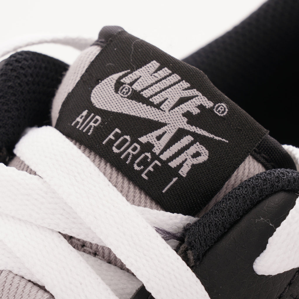 Nike Air Force 1 '07 - Black/White