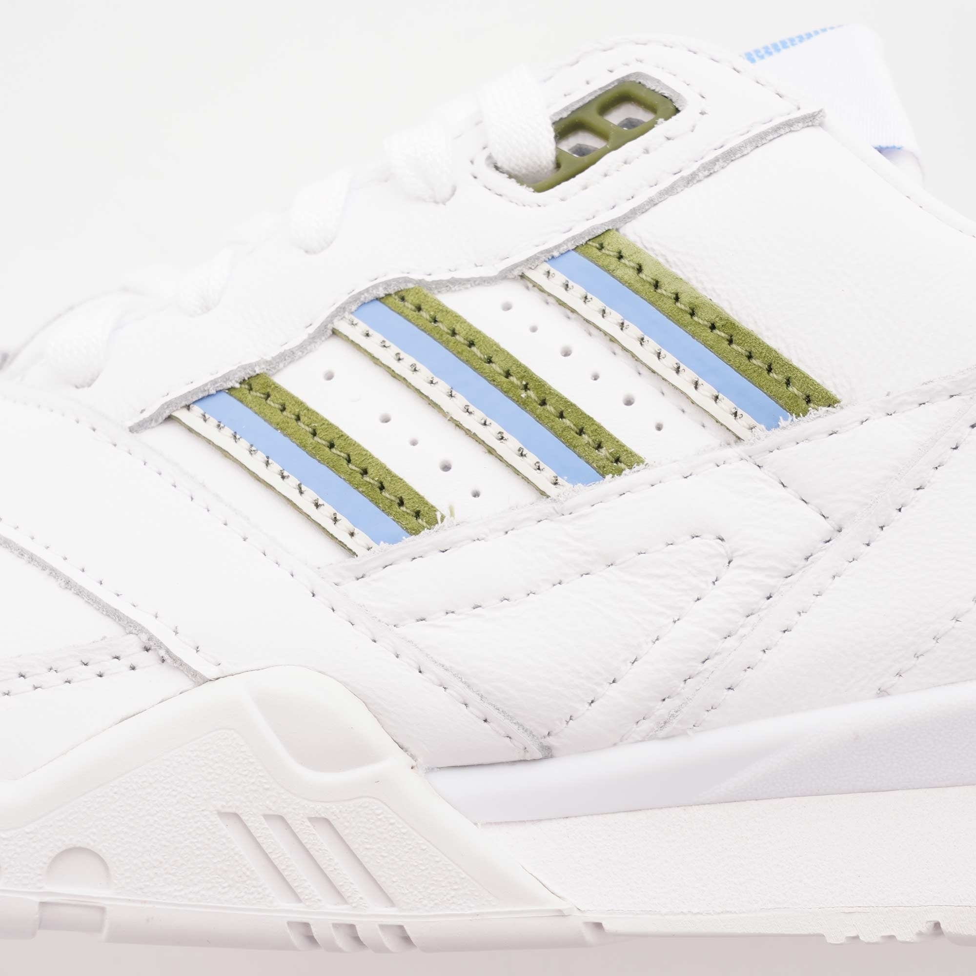 Adidas Originals A.R Trainer - FTWR White, Tech Olive & Real Olive