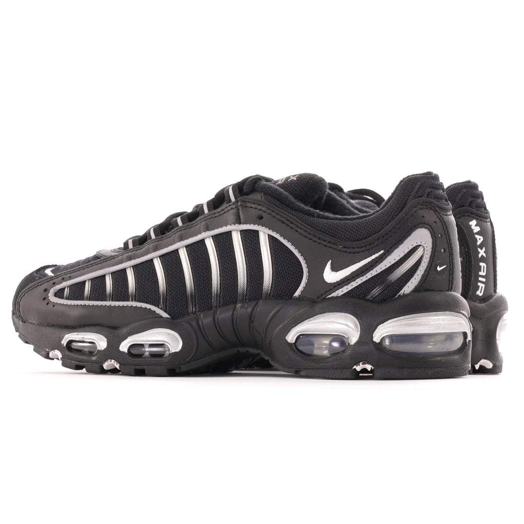 Nike Tailwind IV - Black