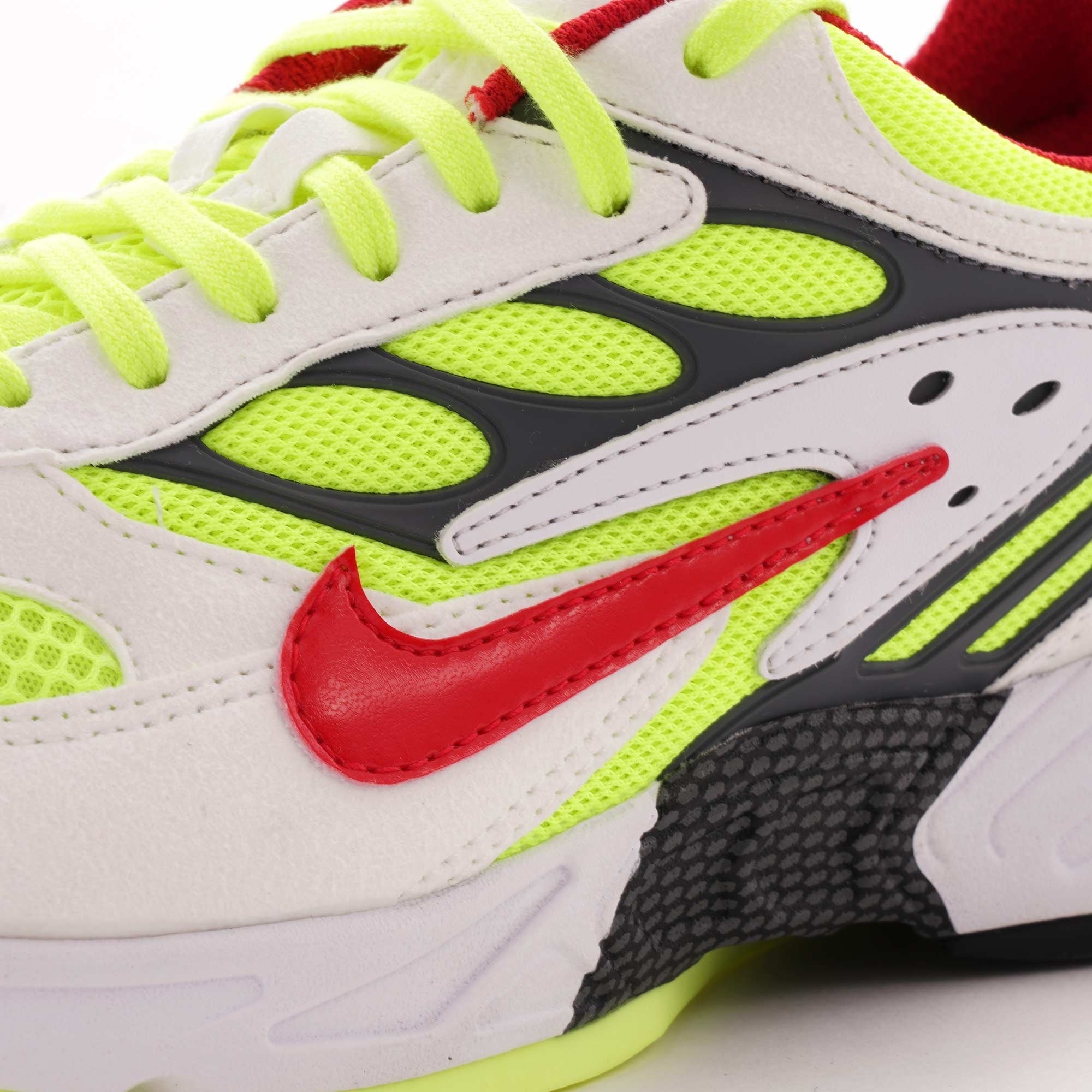 Nike Ghost Racer - White/Red
