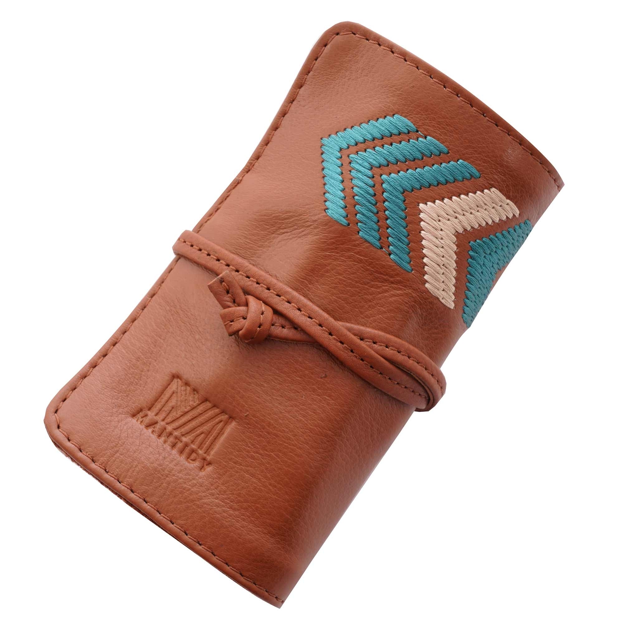 MANTIDY Gaucho Grooming Roll - Tan