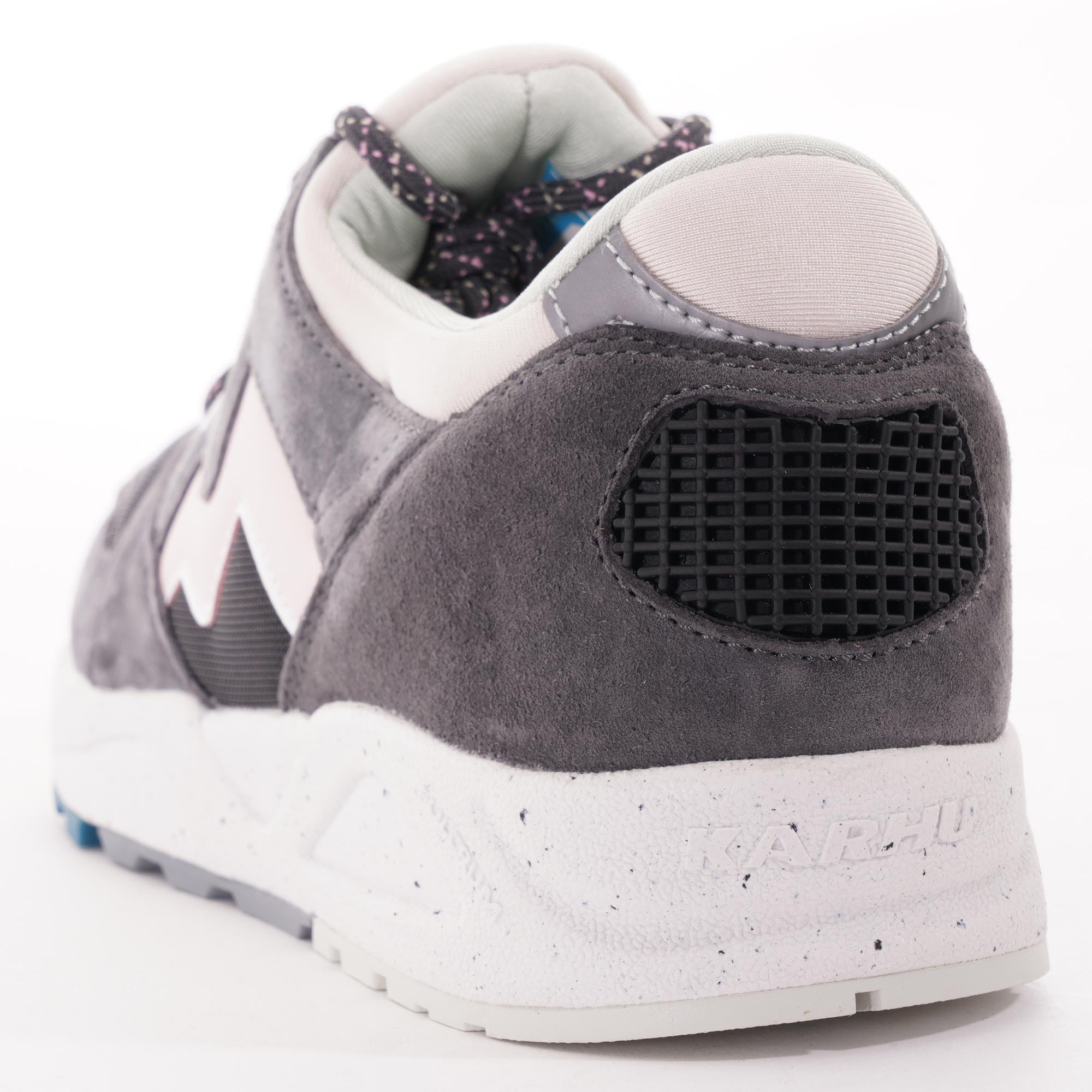 Karhu Aria 95 - Smoked Pearl and Potpourri