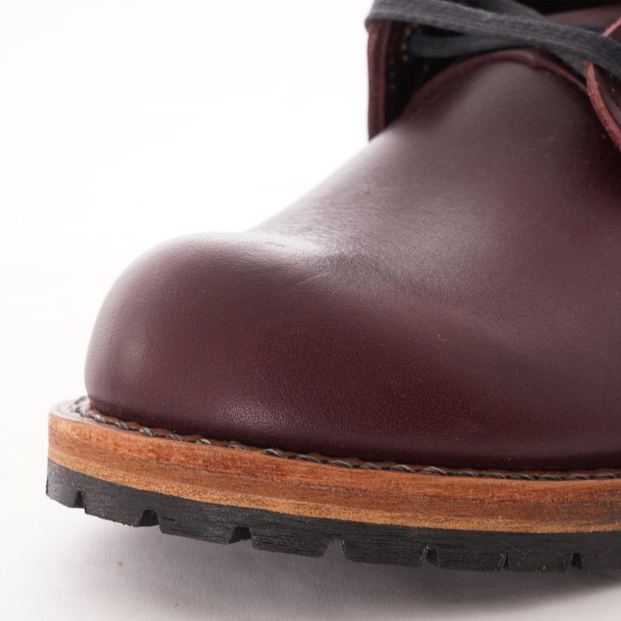Beckman Round Toe Boots - Black Cherry
