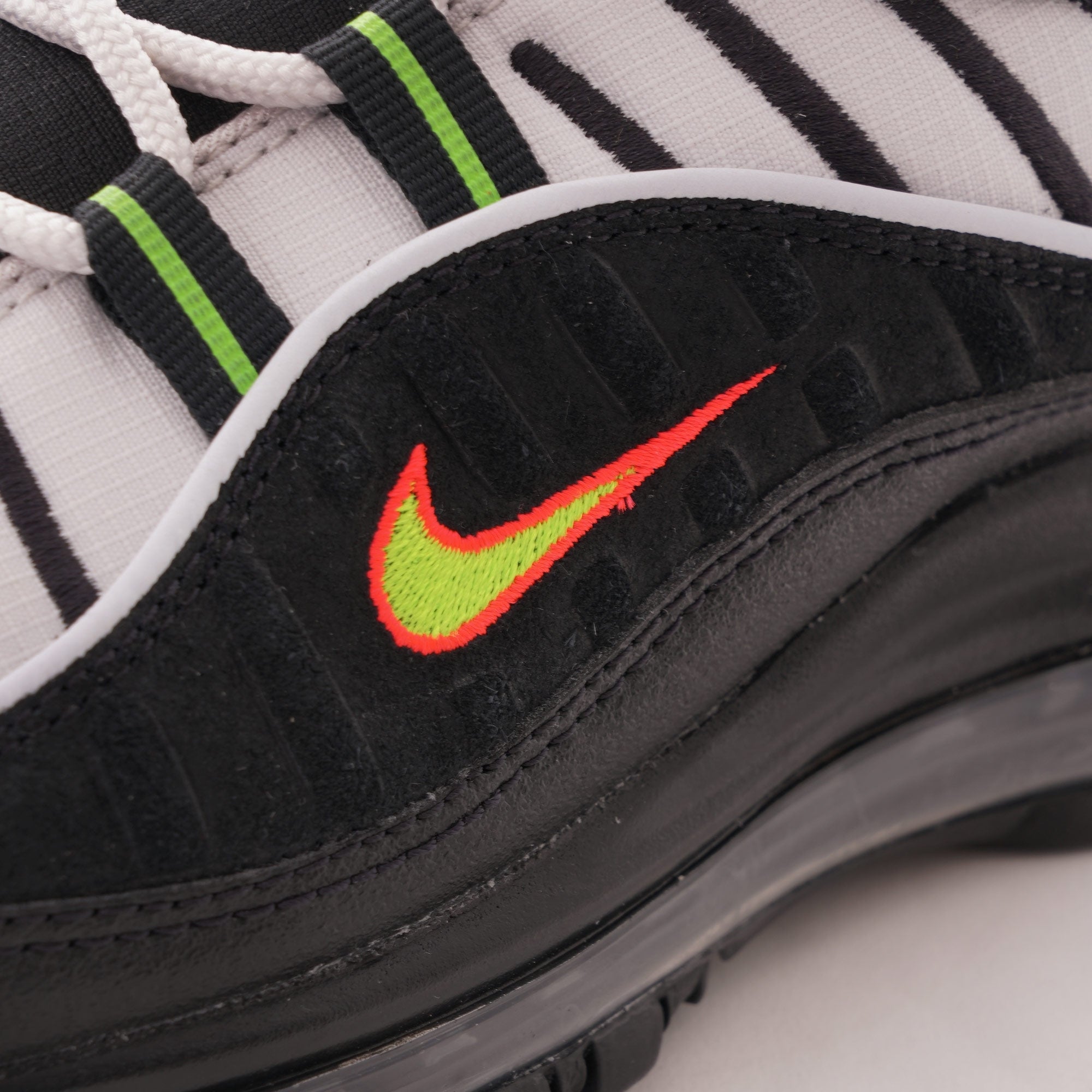 Nike Air Max 98 - Platinum