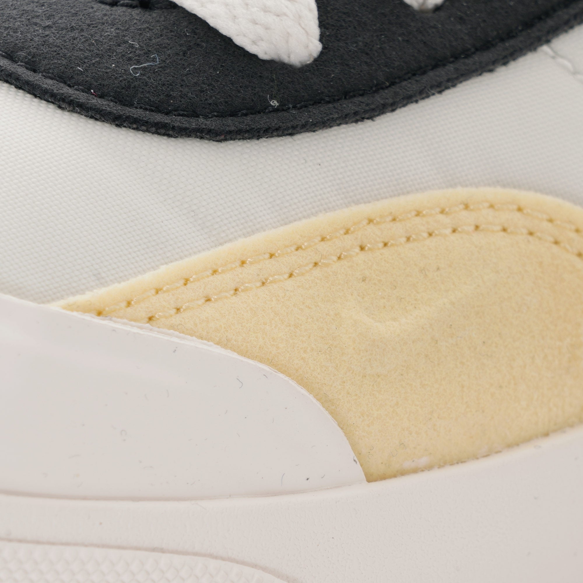 Nike Drop Type LX - Sail/Black/Bicycle Yellow