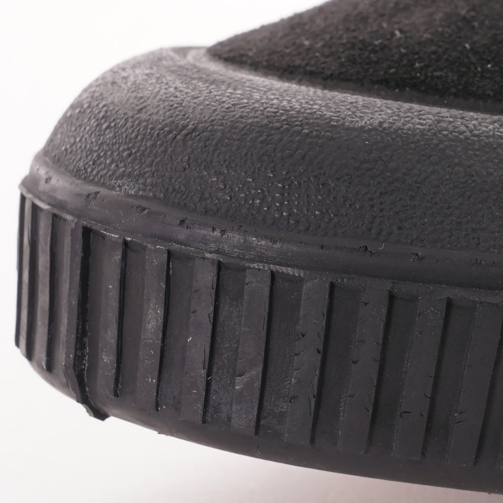 Spring Court G2 Suede - Black