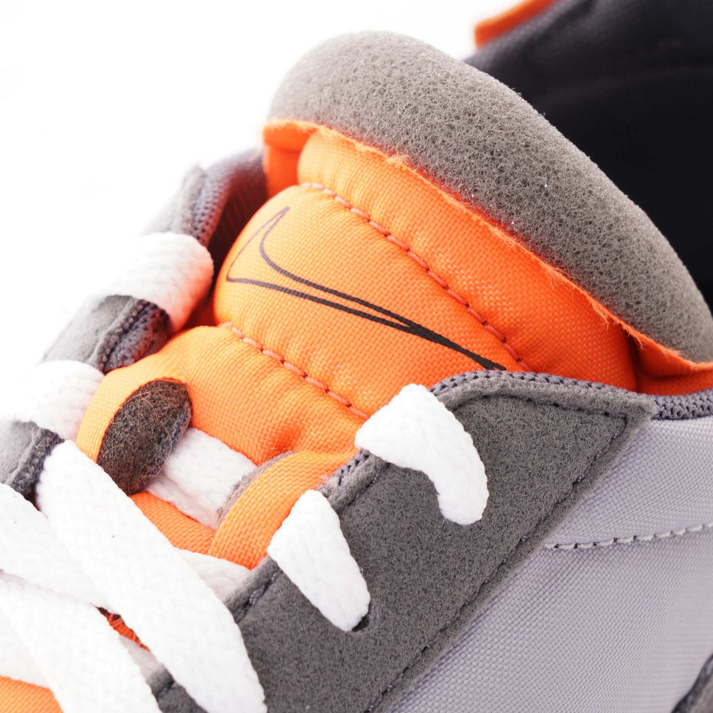 Nike Drop Type LX - Wolf Grey/Orange