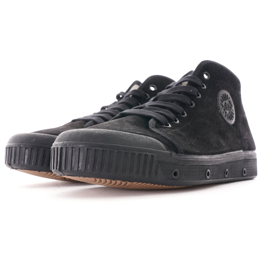 Spring Court B2 Suede - Black