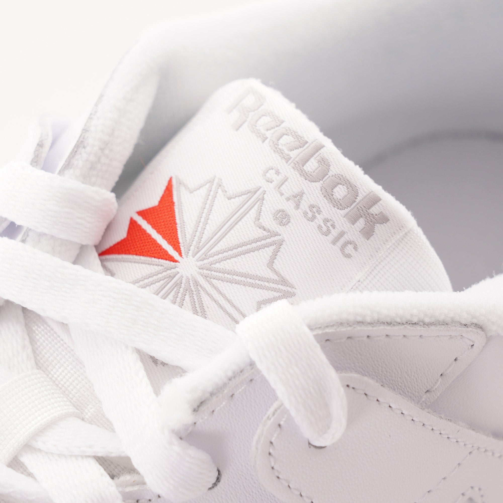 Reebok Workout Plus - White