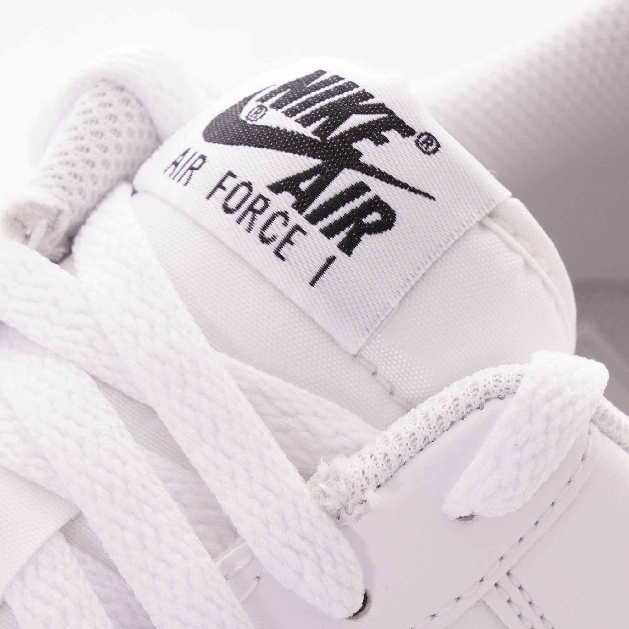 Nike Air Force 1 '07 - White/Black