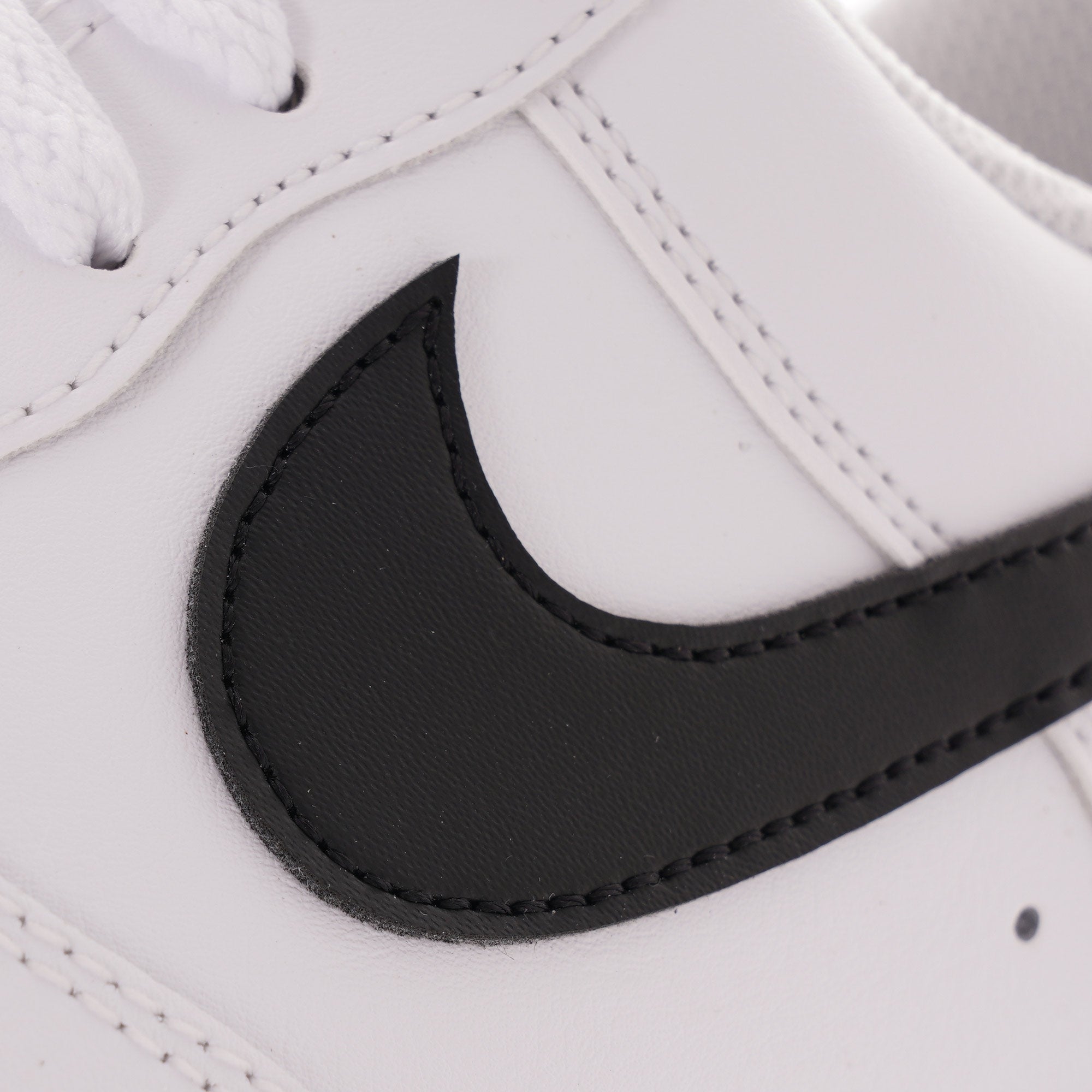 Nike Air Force 1 '07 - White/Black