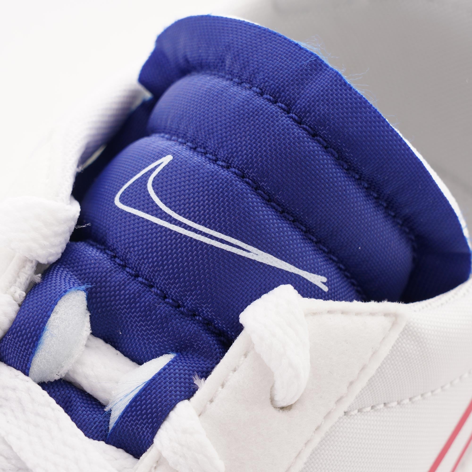 Nike Drop Type LX - White