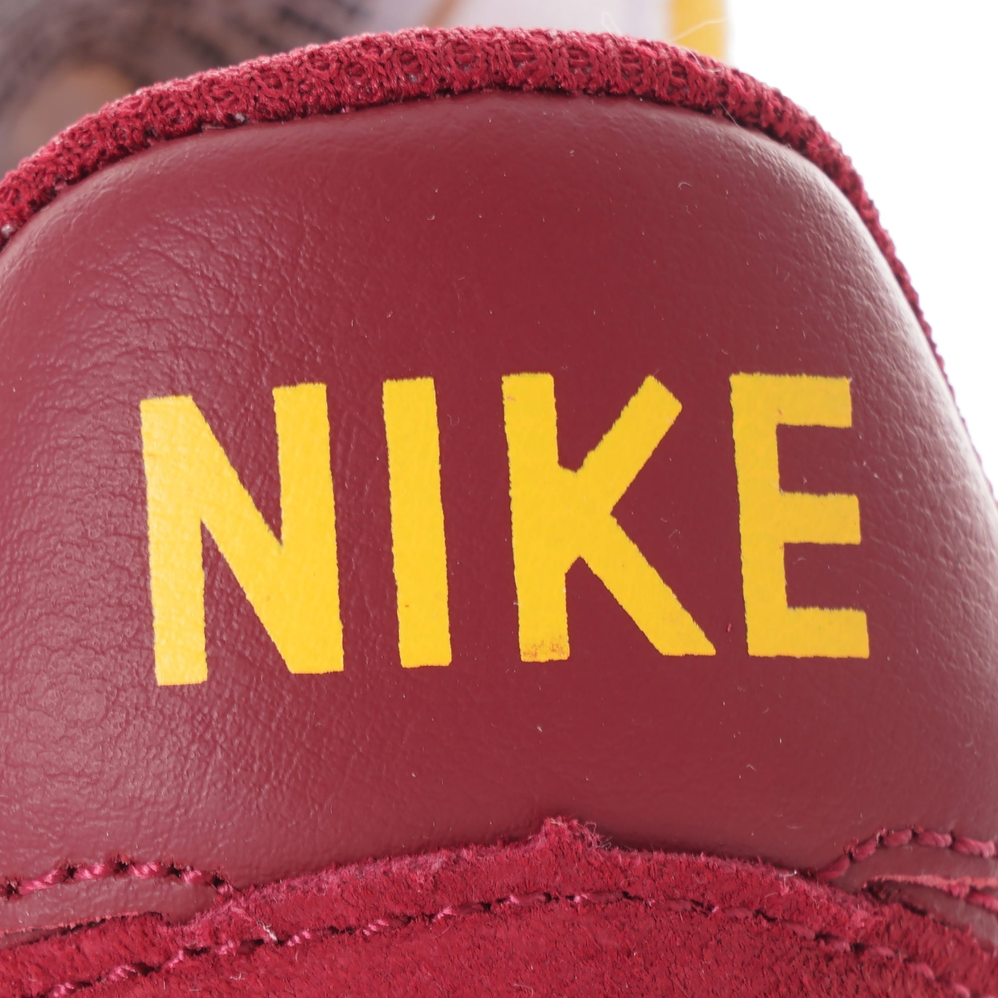 Nike Air Tailwind 79 - Gold