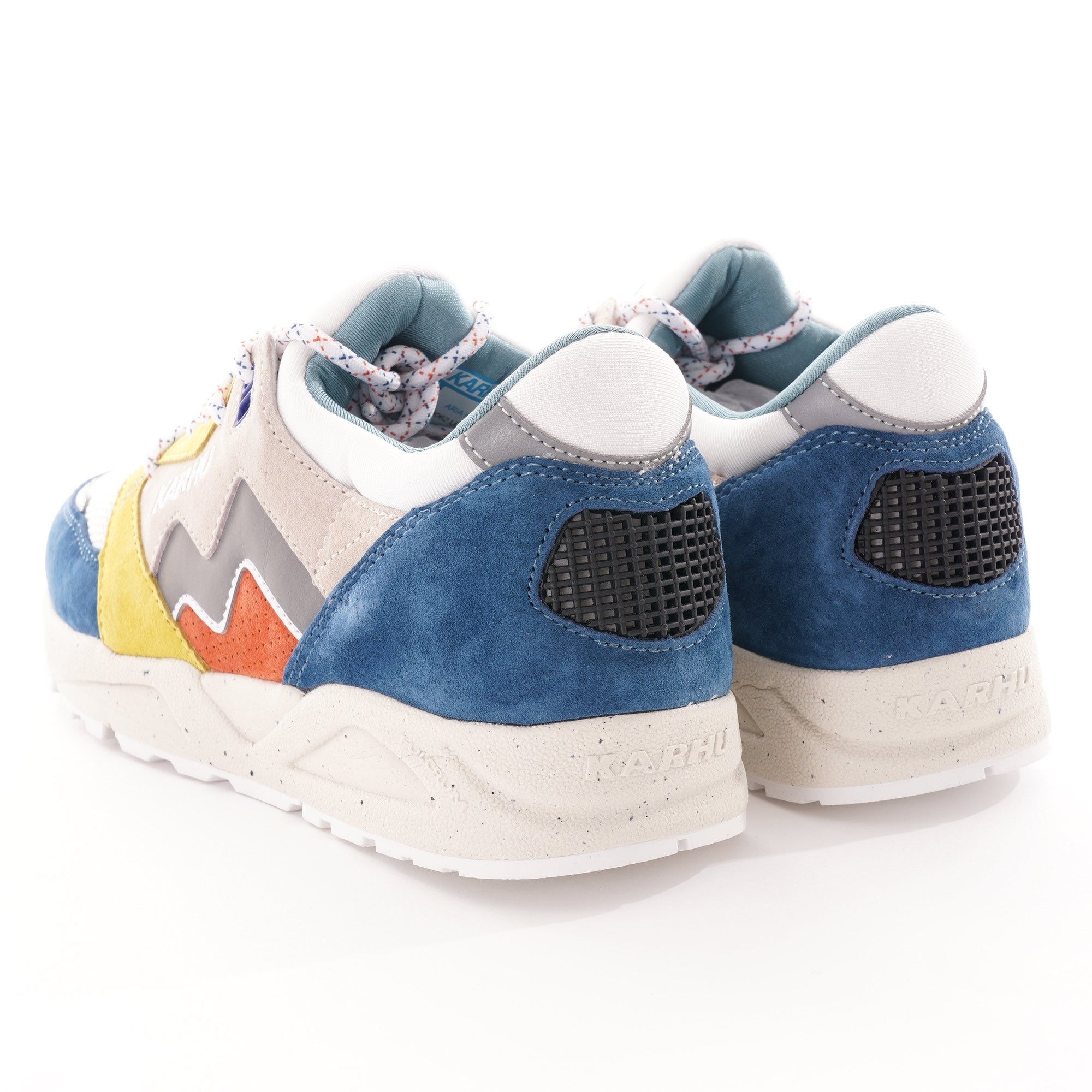 Karhu Aria 95 "Trophy" Pack - Stellar/Rainy Day