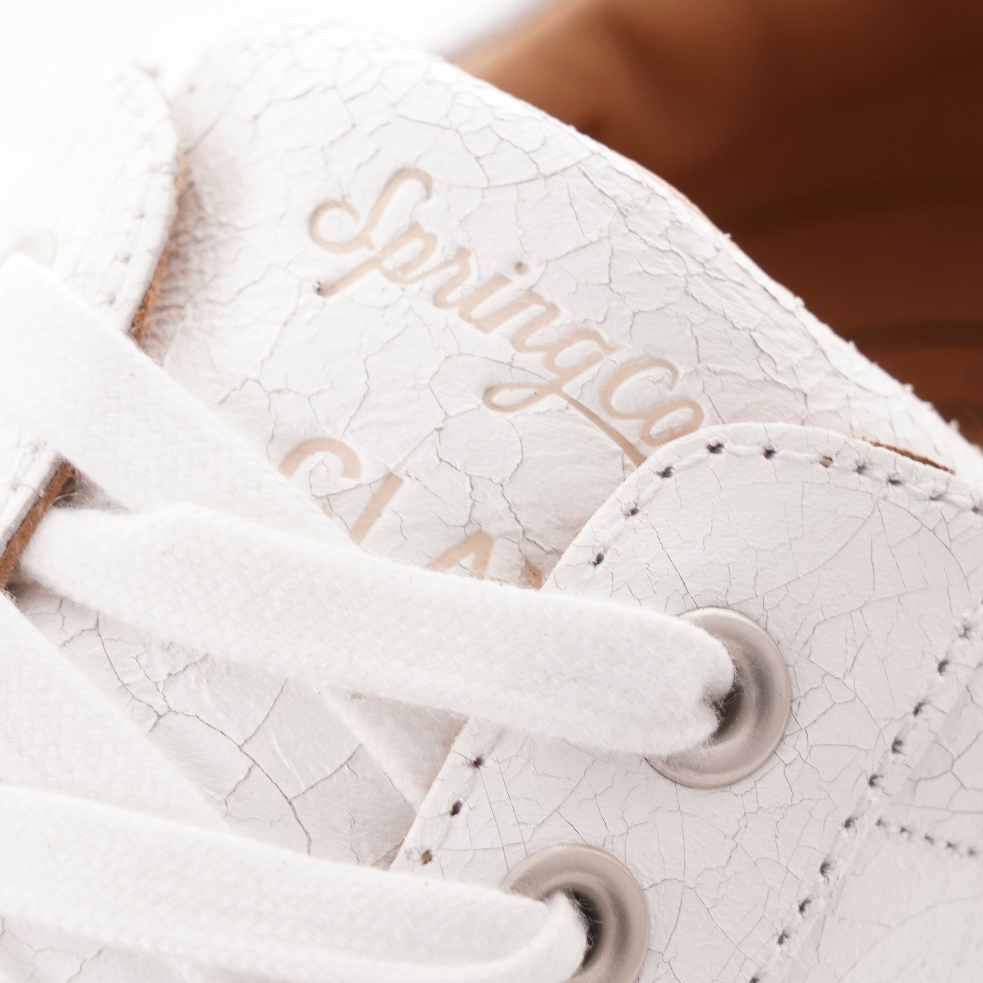 Spring Court G2 Clay Crackled Leather - White