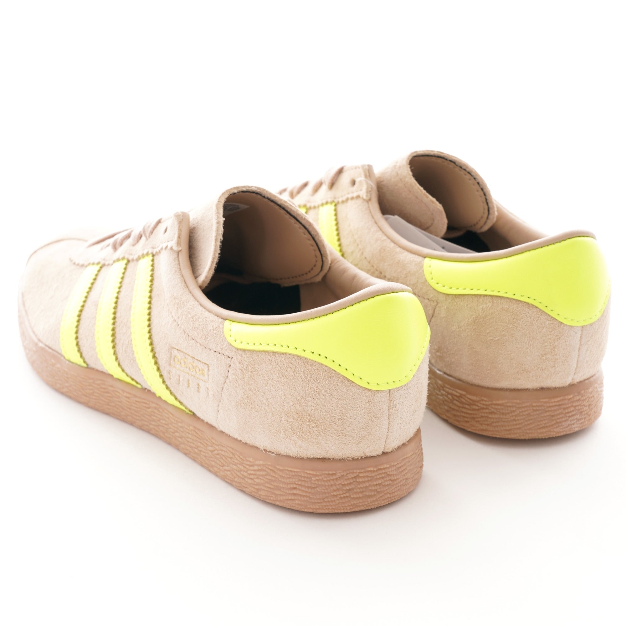 Rear view of Adidas Campus 80s trainers showing beige suede and yellow heel tab.