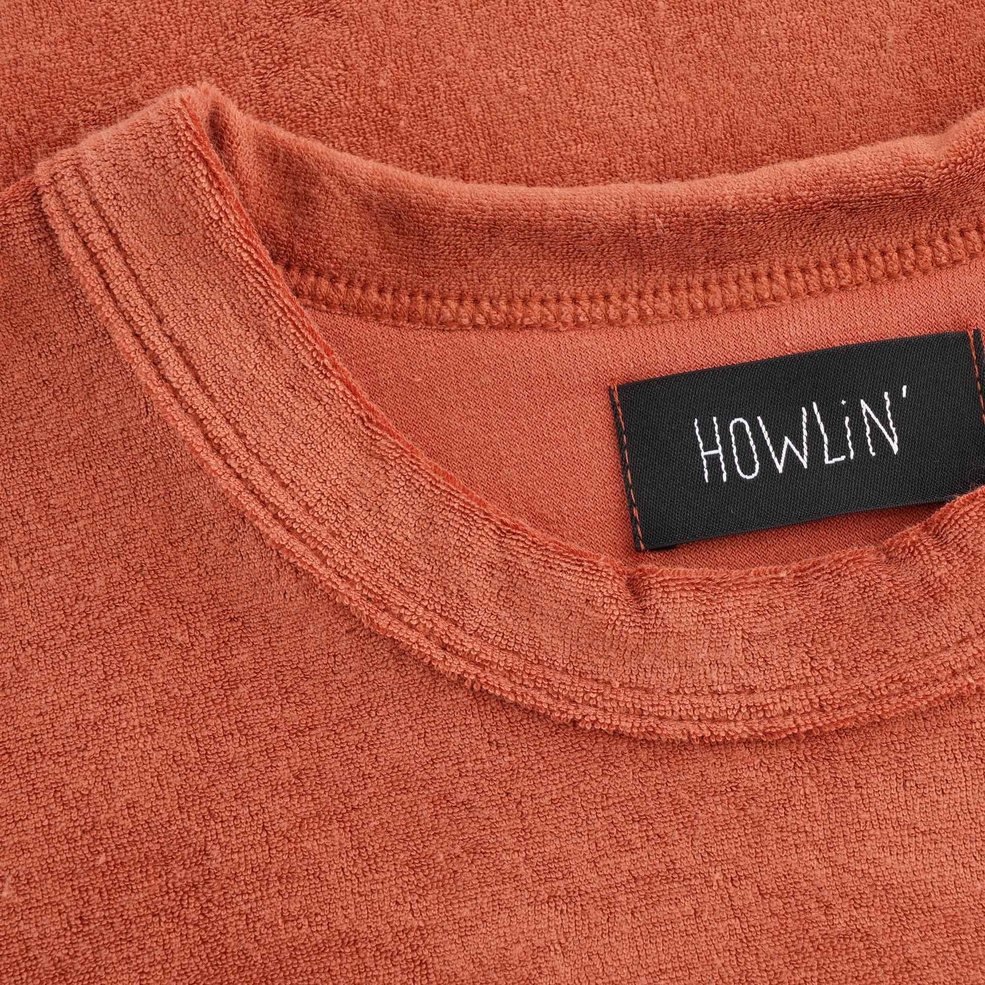 Howlin' Fons Tee - Reddish