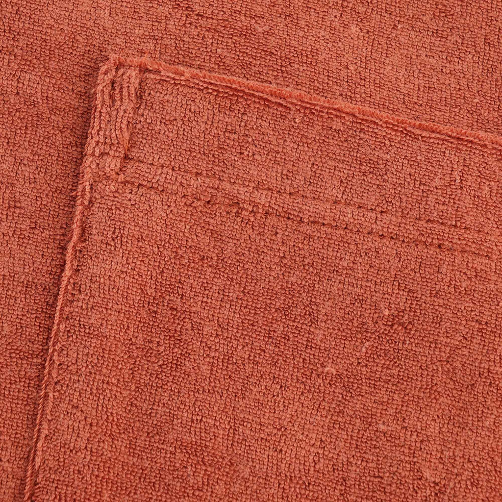 Howlin' Fons Tee - Reddish