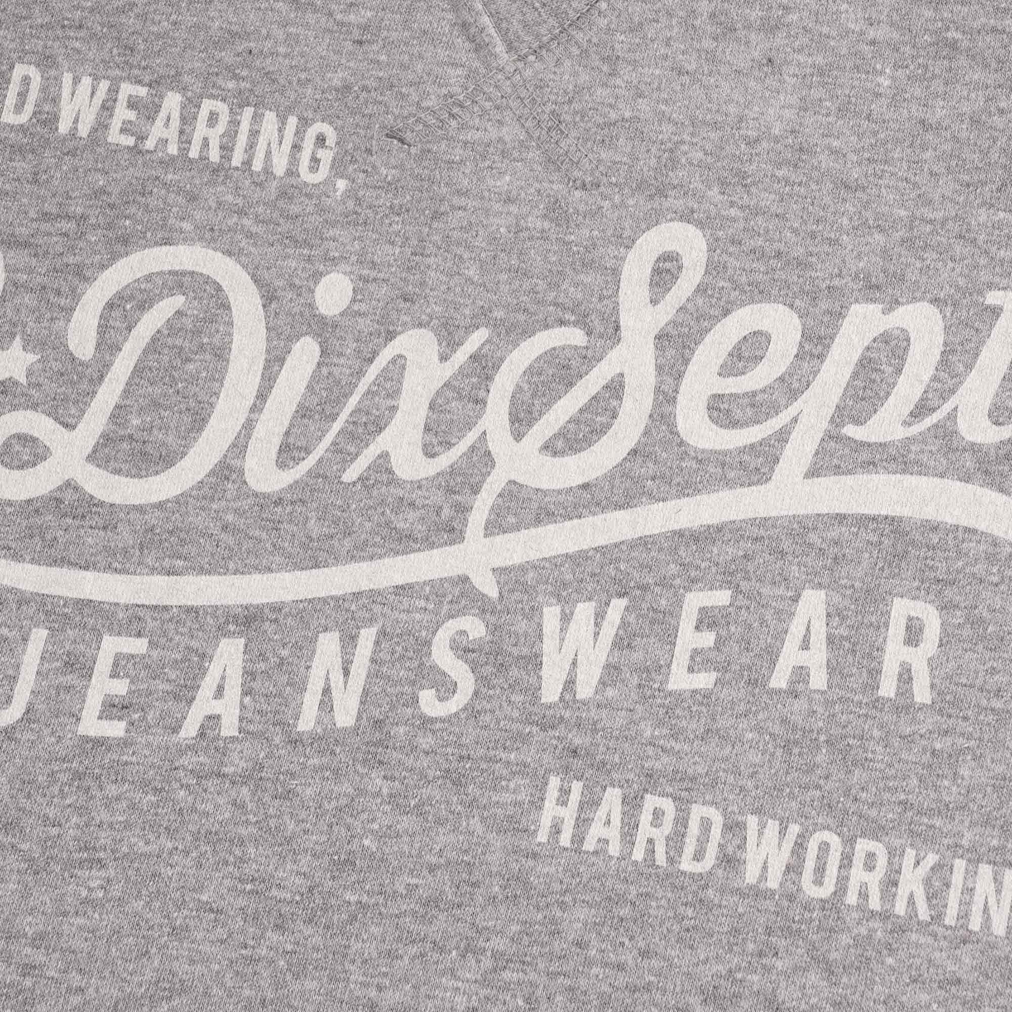A close-up of the 'C-Dixsept Jeanswear' graphic on the grey hoodie.