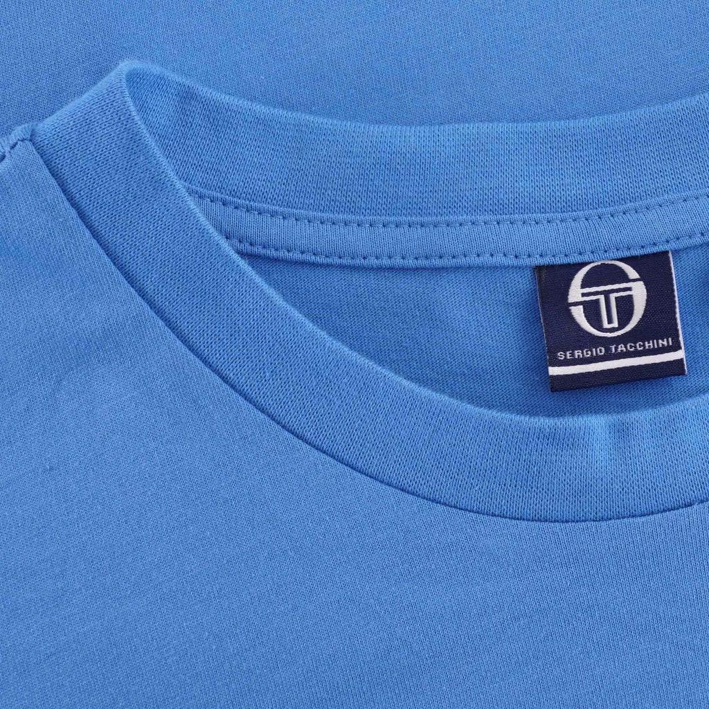 Neckline of the Sergio Tacchini New Young Line t-shirt in blue.