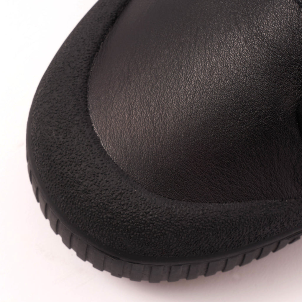 Spring Court Classic B2 Leather Shoes - Black