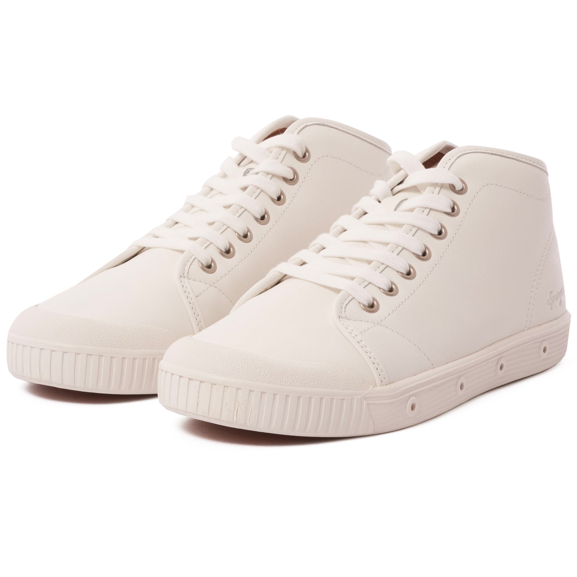 Spring Court Classic B2 Leather Shoes - White