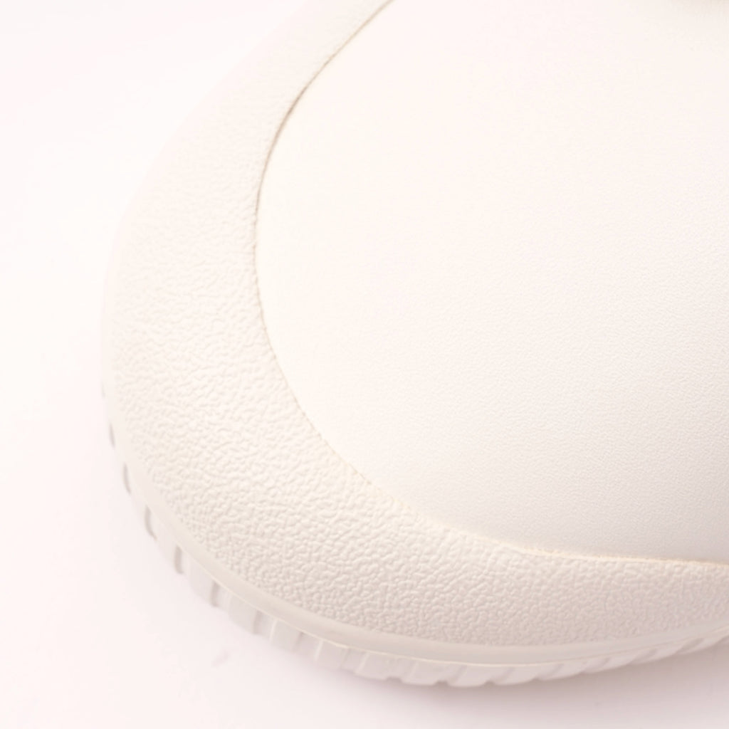 Spring Court Classic B2 Leather Shoes - White