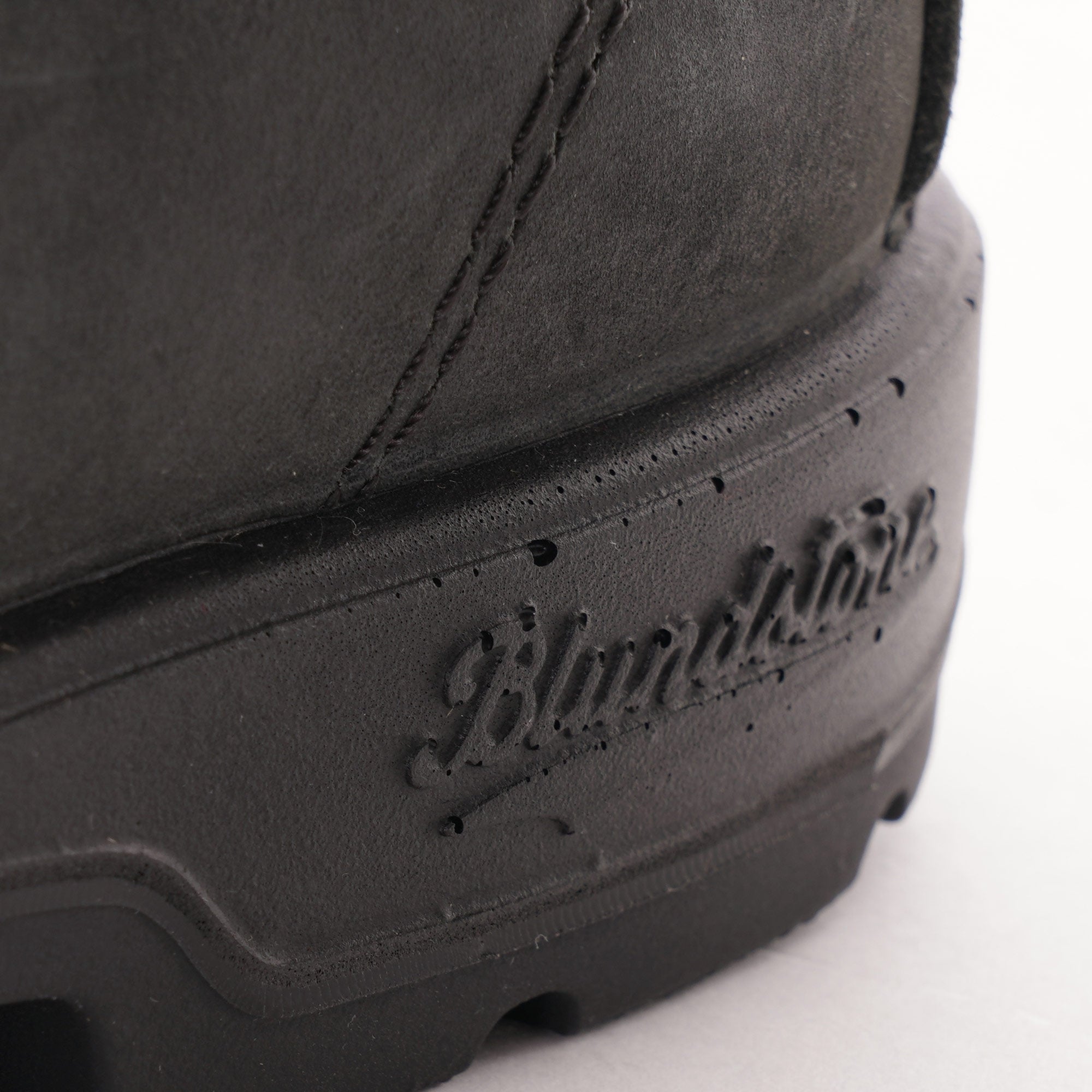 Blundstone 587 Chelsea Boots - Rustic Black