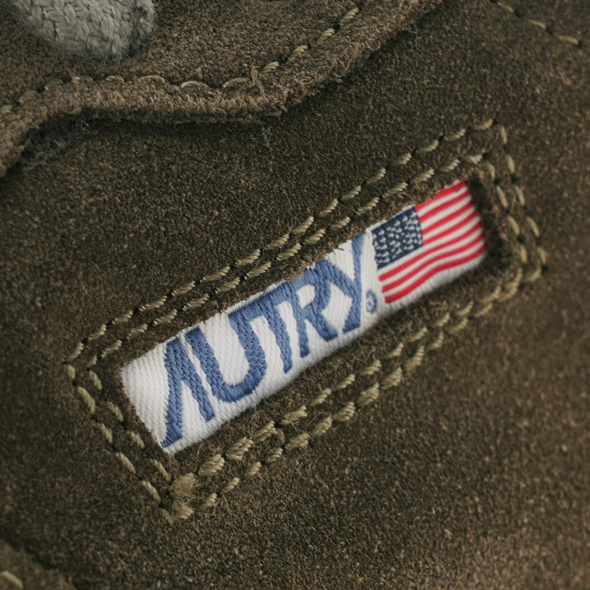 Autry Medalist Suede - Military
