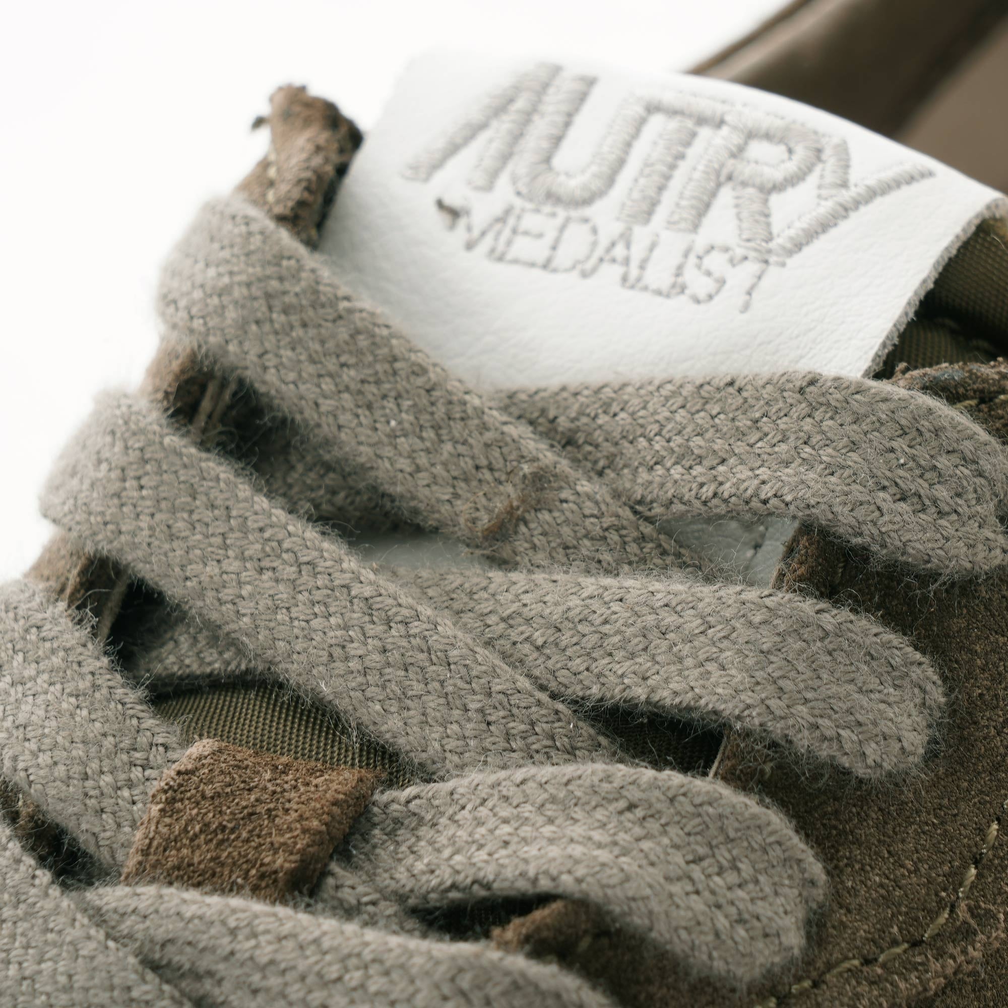 Autry Medalist Suede - Military