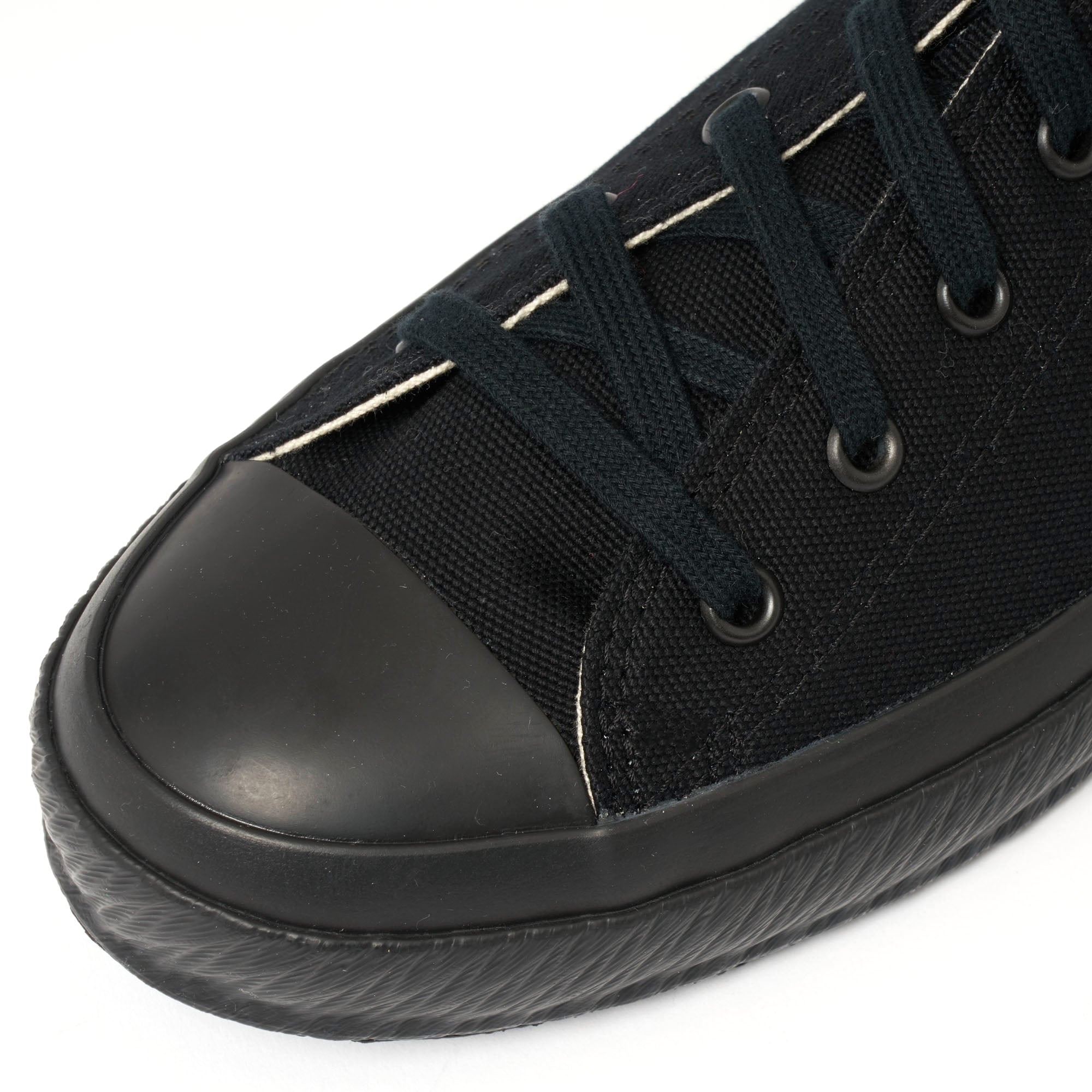 01JP Canvas Sneakers - Mono Black