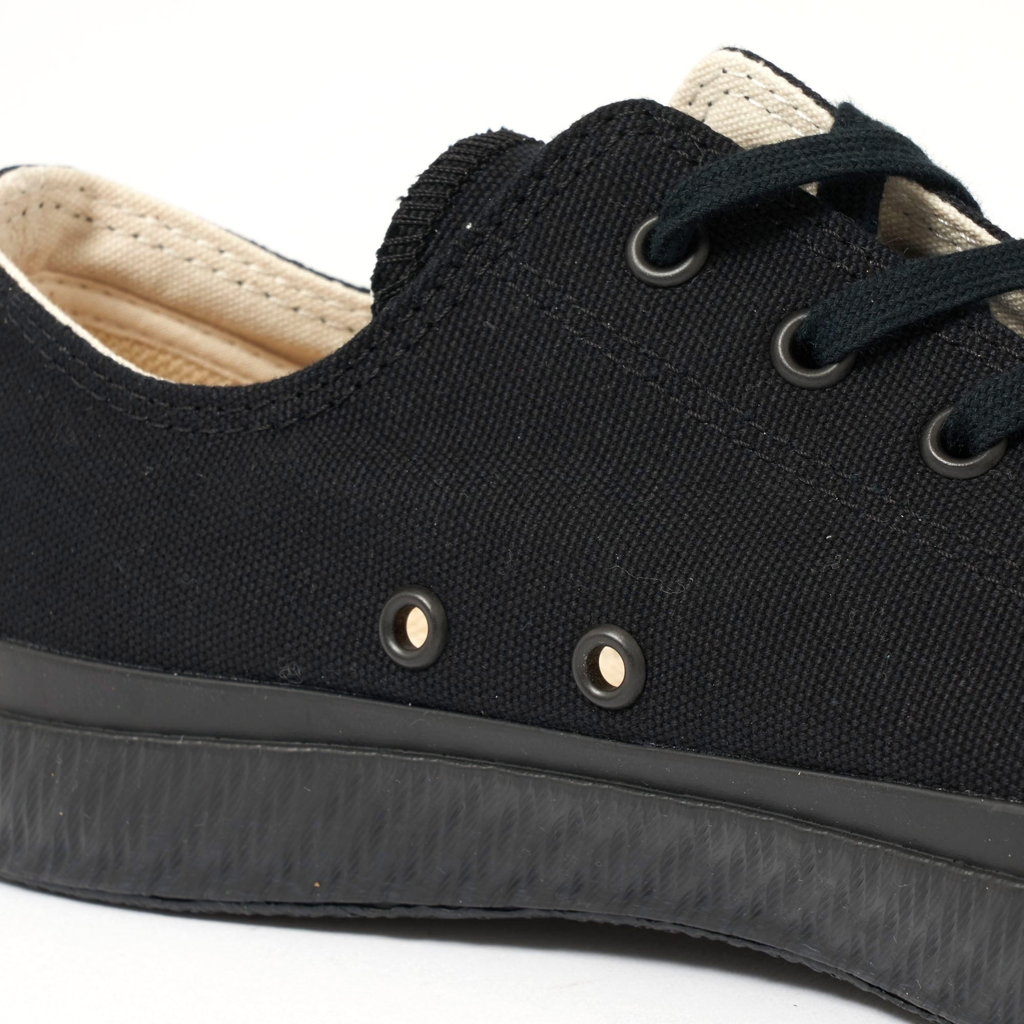 01JP Canvas Sneakers - Mono Black