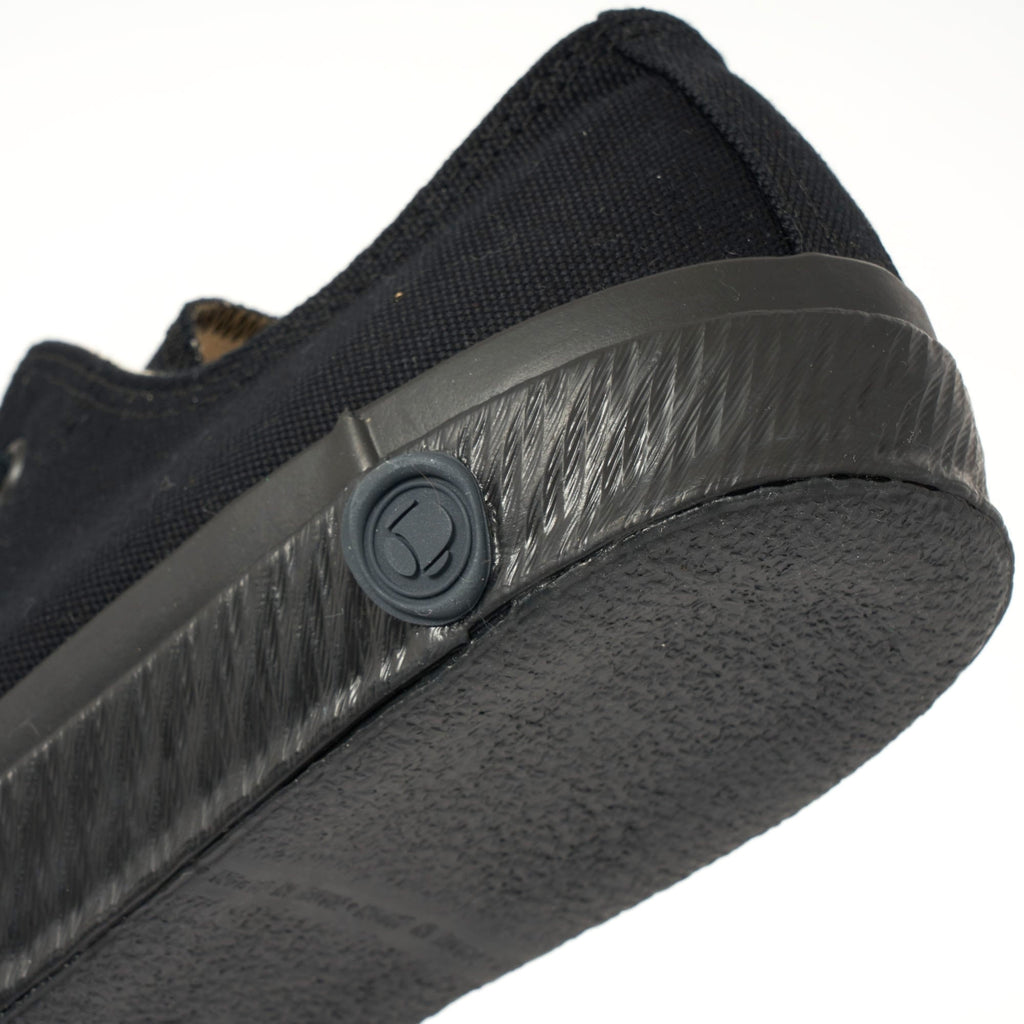 01JP Canvas Sneakers - Mono Black