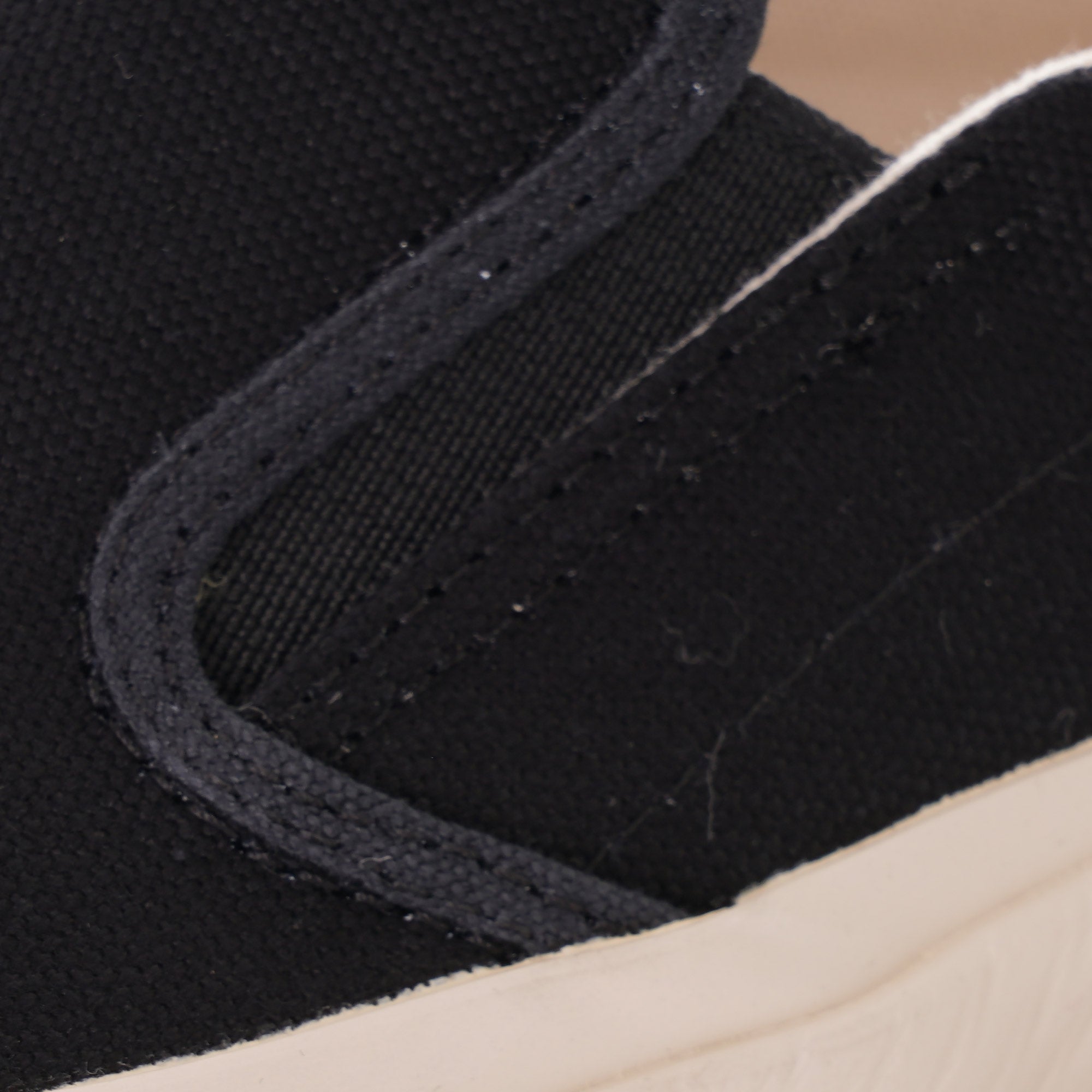 02JP Slip On - Black