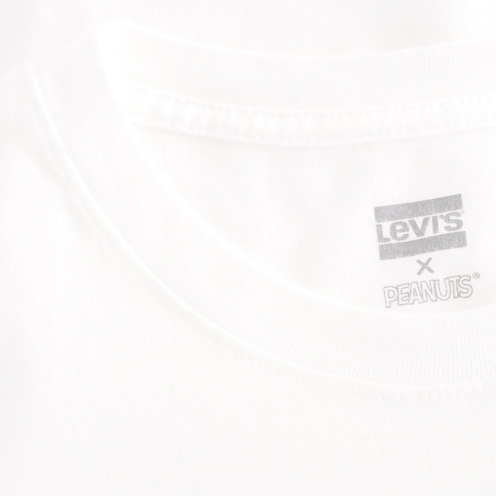 Levi's® Oversize Logo Tee - White